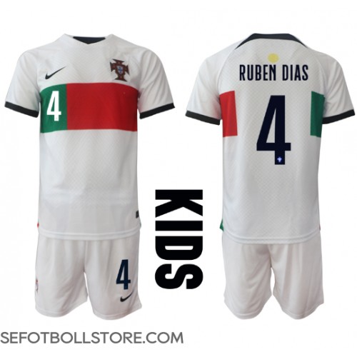 Portugal Ruben Dias #4 Replika babykläder Bortaställ Barn VM 2022 Kortärmad (+ korta byxor)